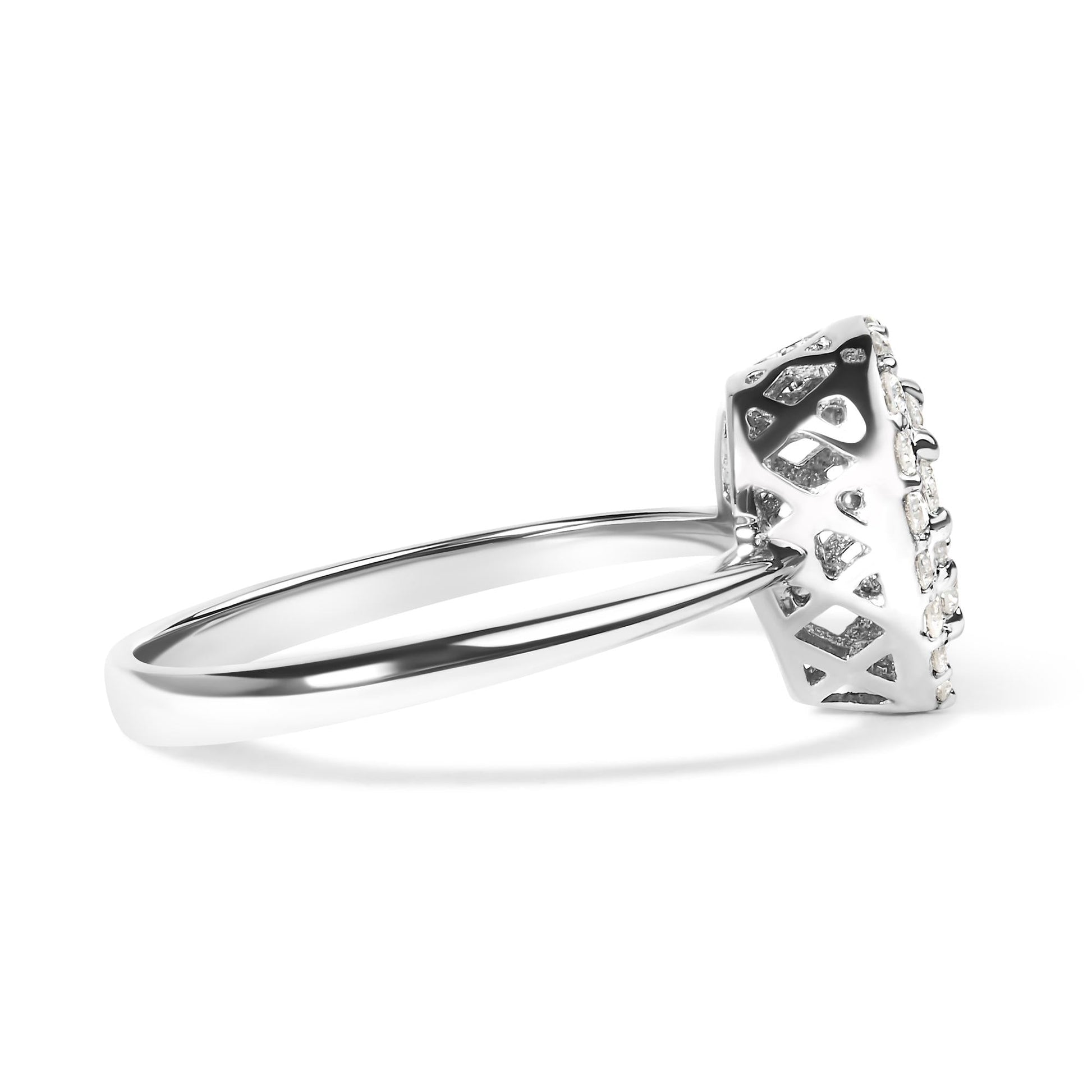 .925 Sterling Silver 3/8 Cttw Lab Grown Diamond Cluster and Halo Pear Promise Ring (G-H Color, VS2-SI1 Clarity) - Size 7-1